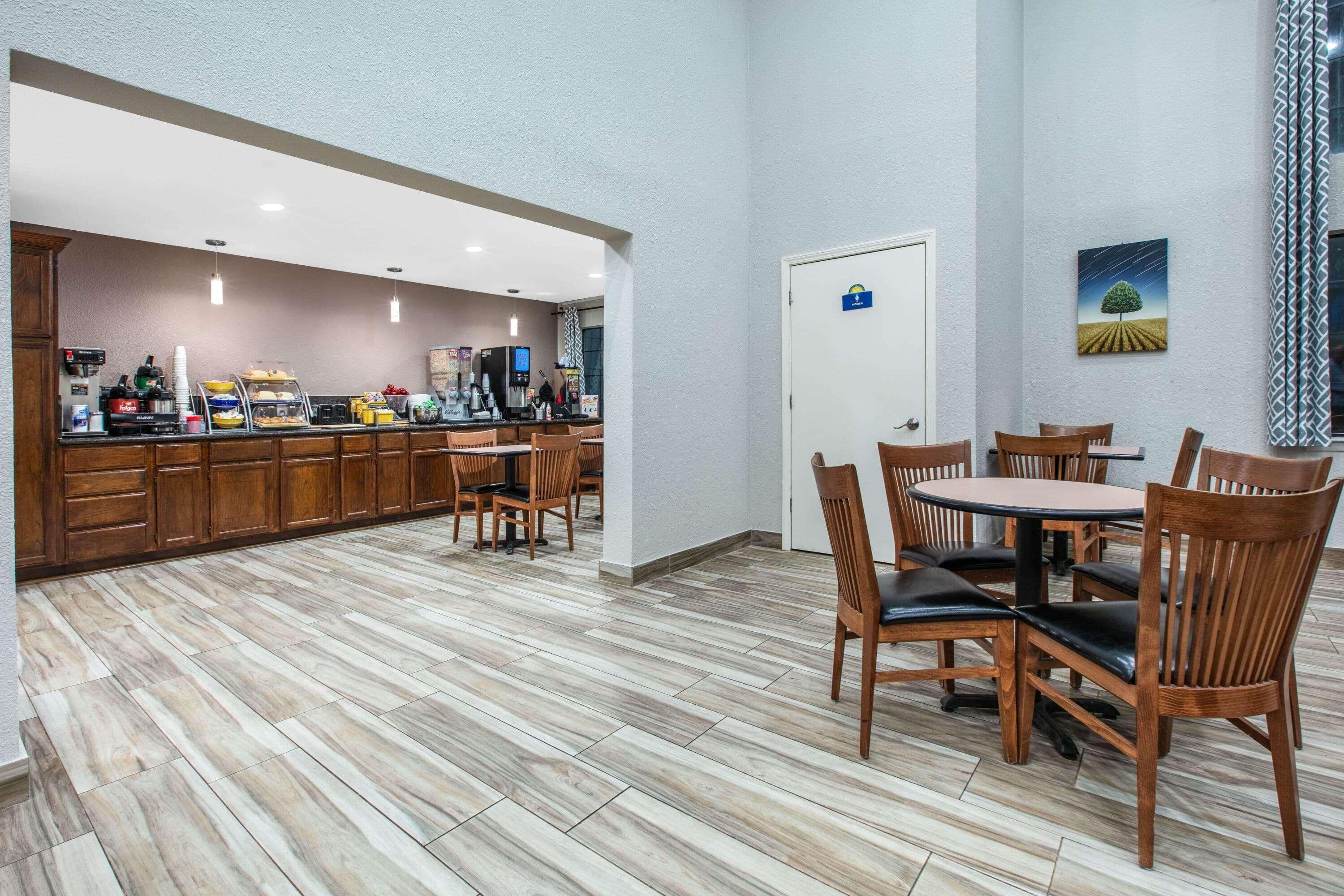Days Inn By Wyndham Waco Near Downtown University Kültér fotó
